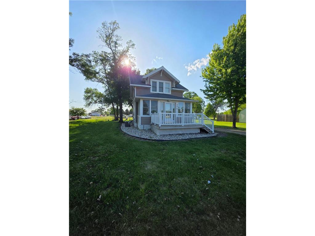 206 N Brook Avenue Porter MN 56280 7081072 image2