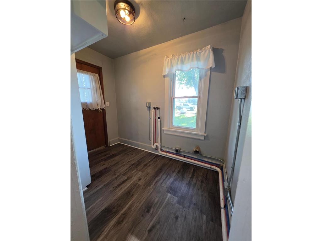 206 N Brook Avenue Porter MN 56280 7081072 image9