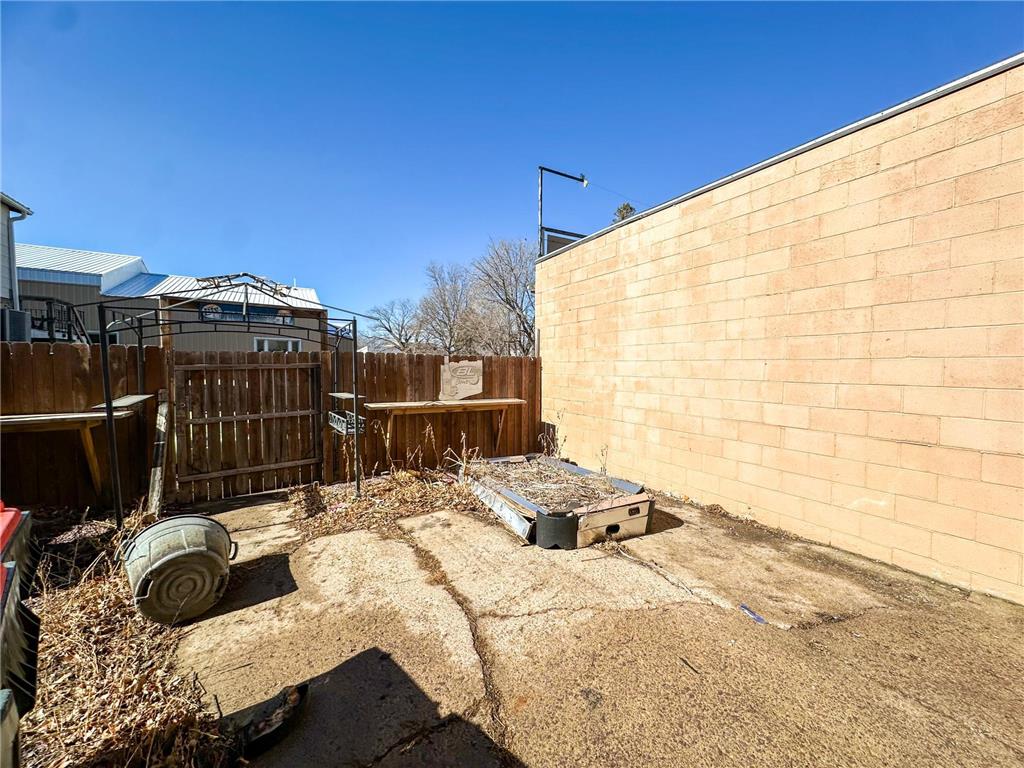 206 N Carver Street Winthrop MN 55396 6676015 image25