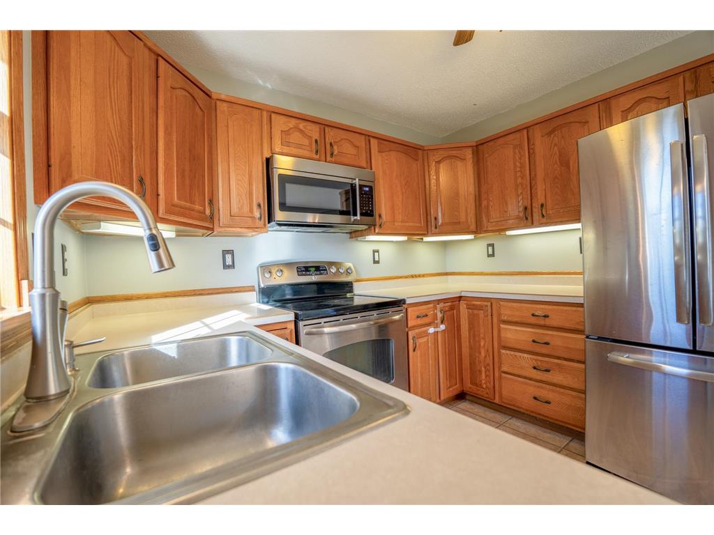 206 Pine Street SW New London MN 56273 6815014 image16