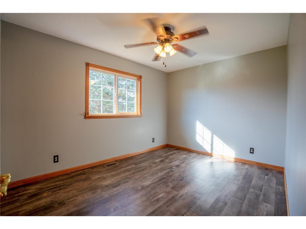 206 Pine Street SW New London MN 56273 6815014 image21