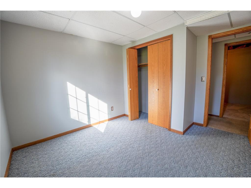 206 Pine Street SW New London MN 56273 6815014 image32