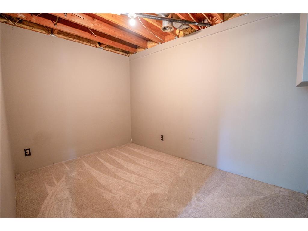 206 Pine Street SW New London MN 56273 6815014 image33