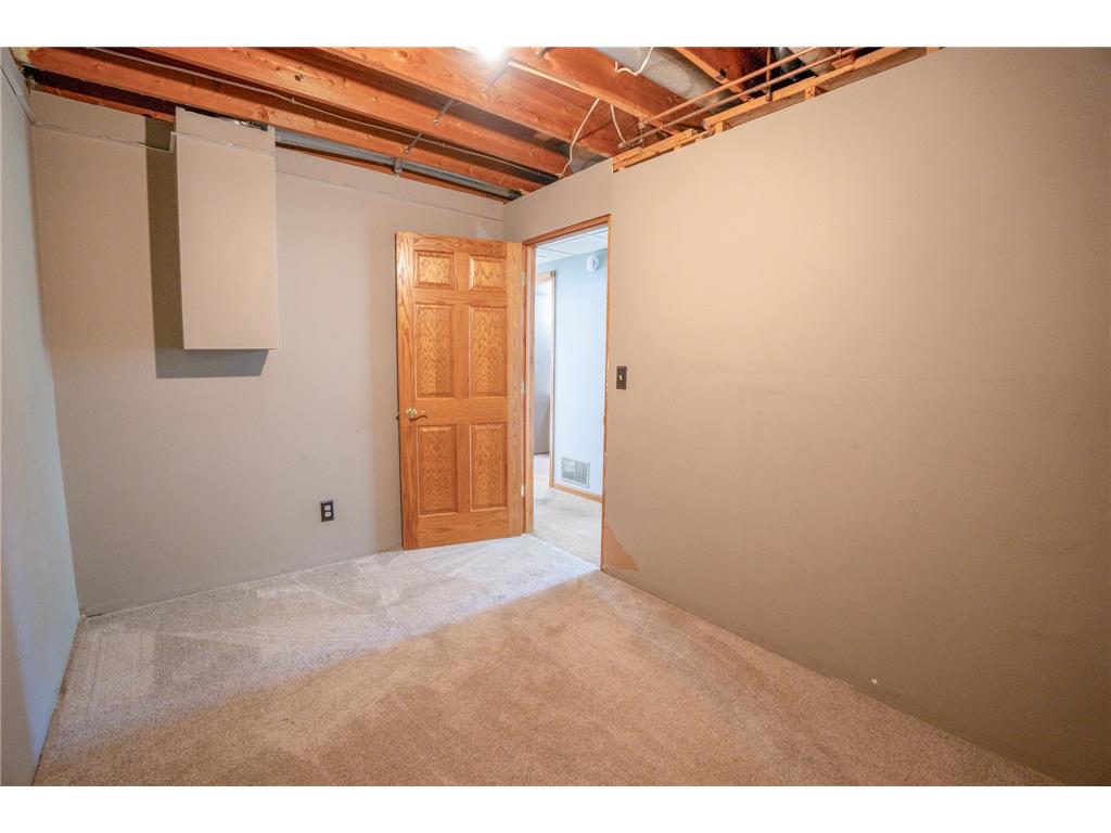 206 Pine Street SW New London MN 56273 6815014 image34