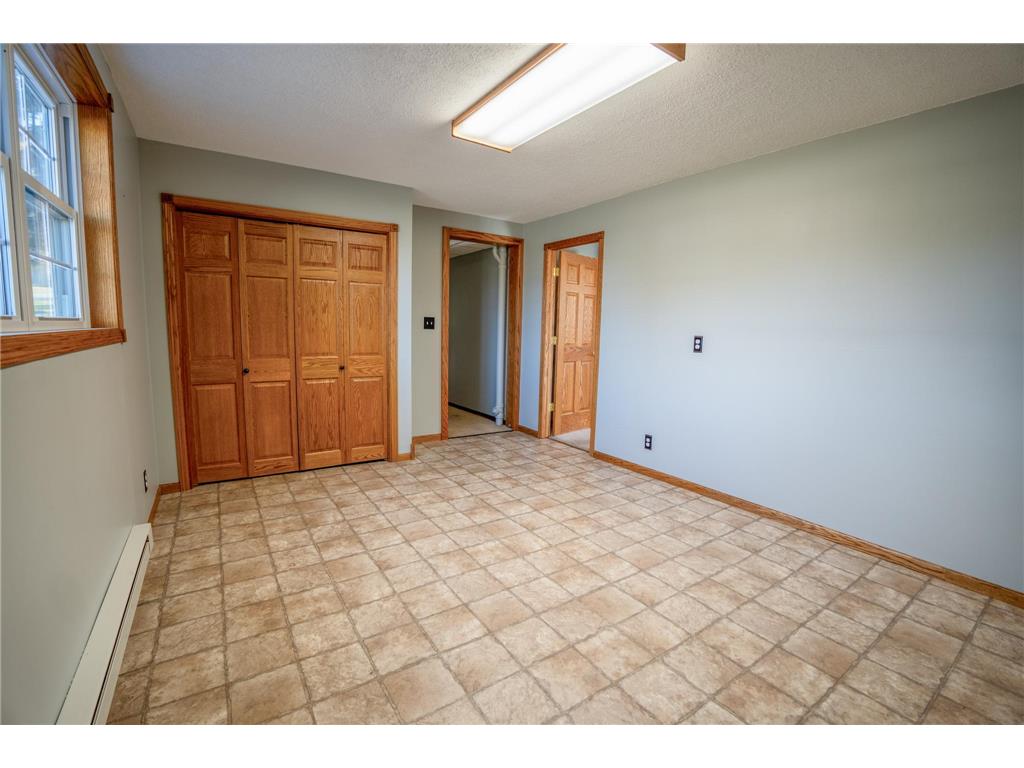 206 Pine Street SW New London MN 56273 6815014 image36