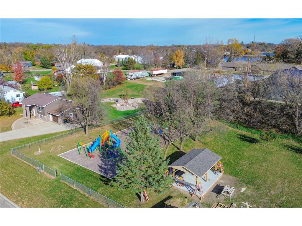 206 Pine Street SW New London MN 56273 6815014 image8