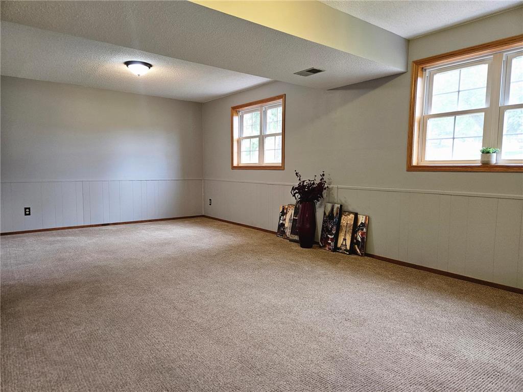 206 Pine Street SW New London MN 56273 7087273 image19