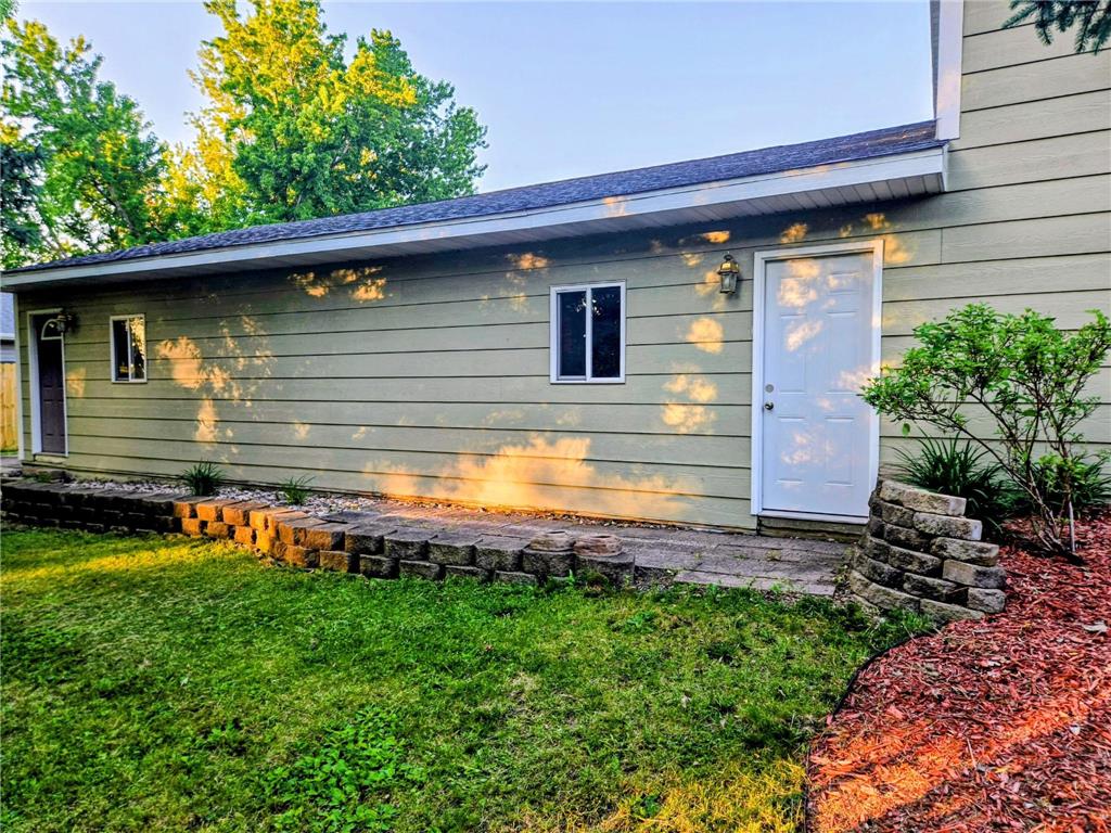 206 Pine Street SW New London MN 56273 7087273 image32