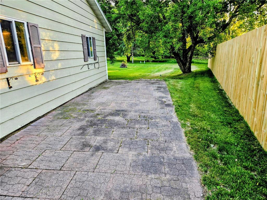 206 Pine Street SW New London MN 56273 7087273 image33