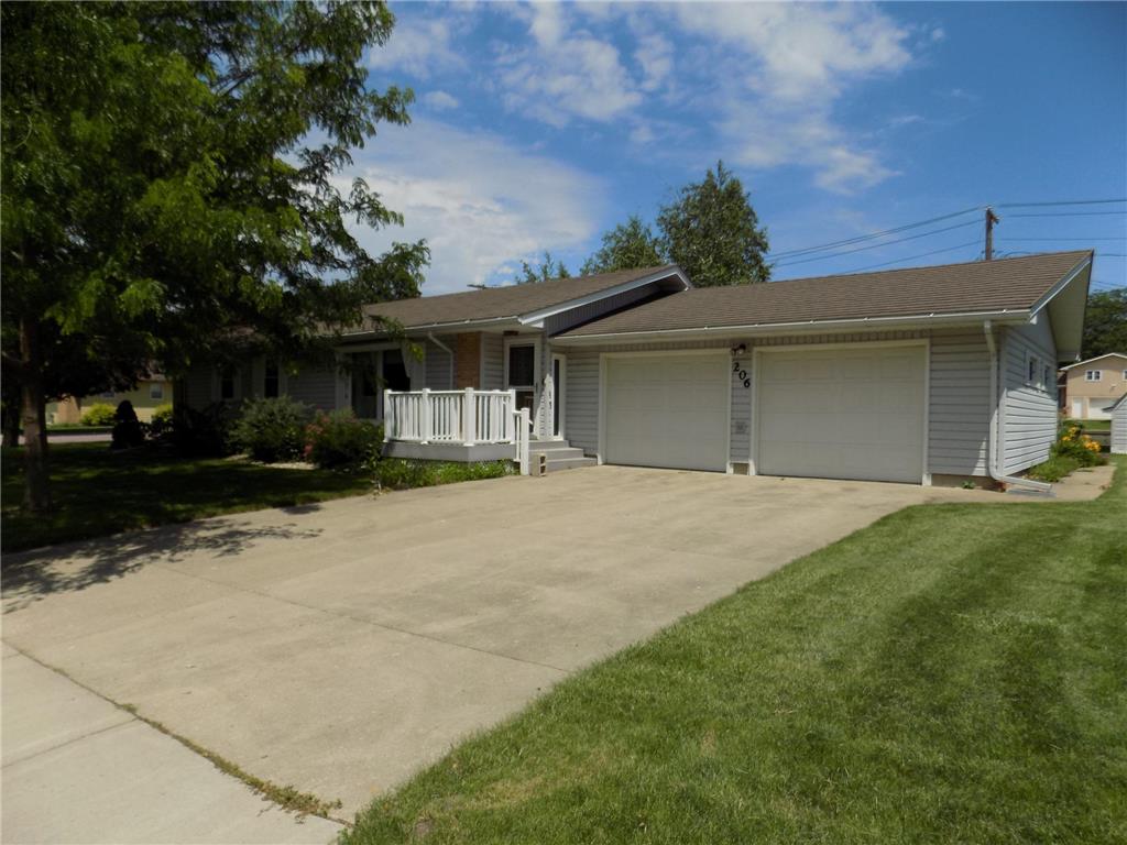 206 Pleasant Street Lakefield MN 56150 6561924 image1