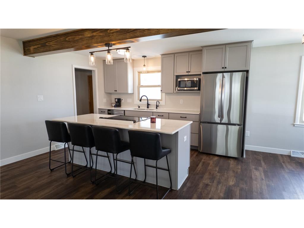 206 S Whitney Street Marshall MN 56258 7069092 image3