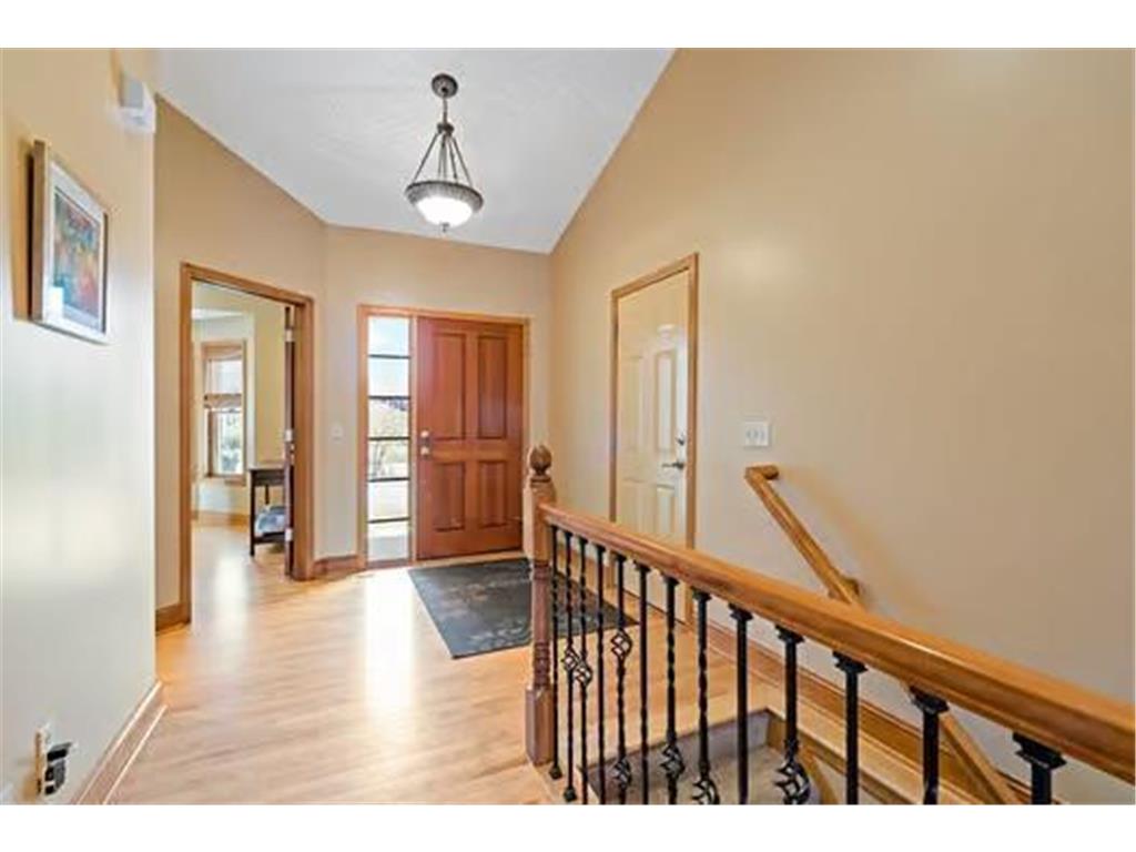 206 Stonebridge Lane Lilydale MN 55118 7055676 image17