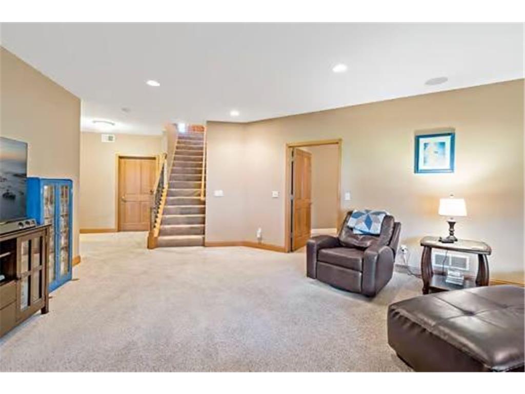 206 Stonebridge Lane Lilydale MN 55118 7055676 image34