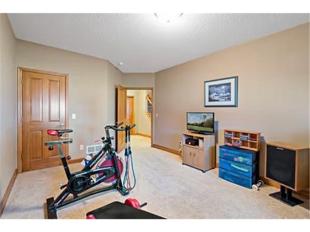 206 Stonebridge Lane Lilydale MN 55118 7055676 image36