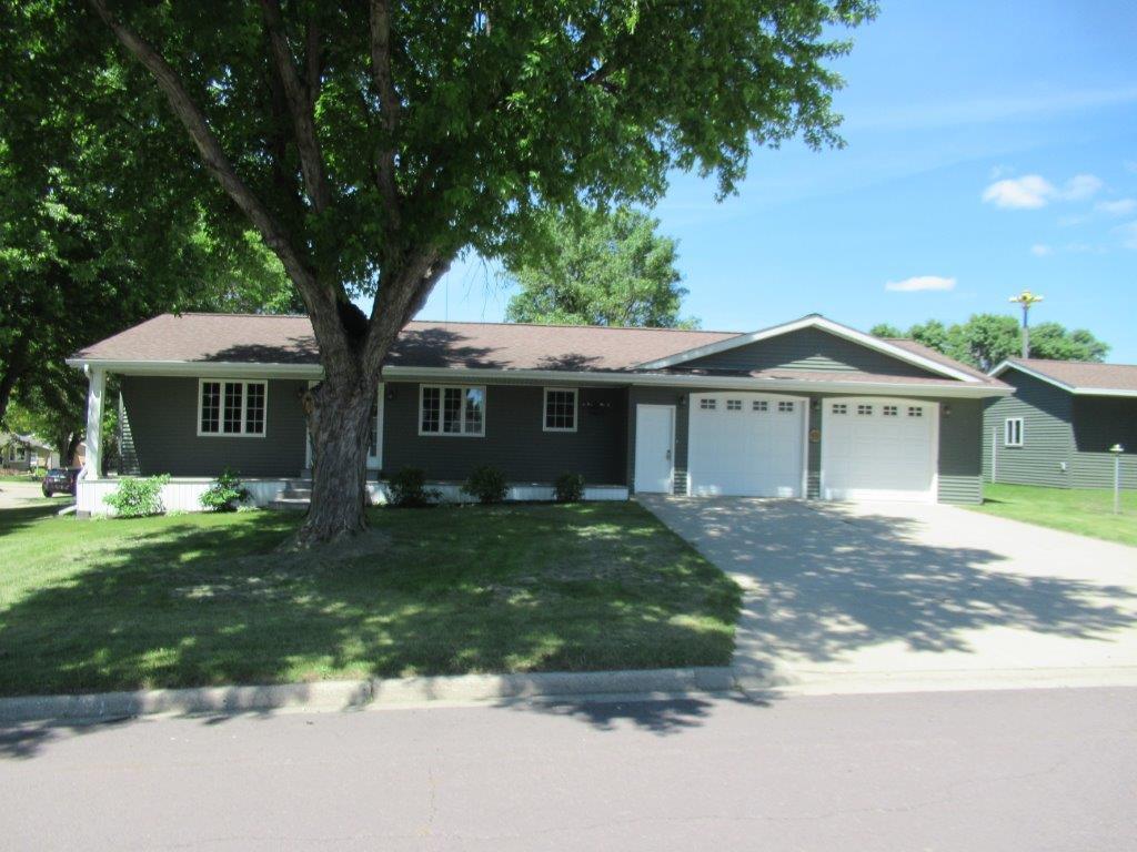 206 W 7th Street Adrian MN 56110 6554284 image1