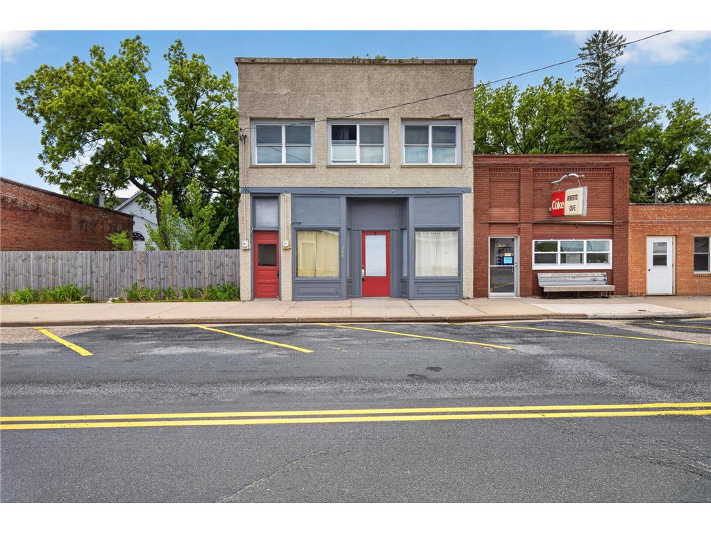 206 W Main Street Roberts WI 54023 7090490 image1