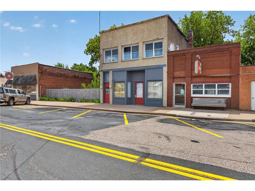 206 W Main Street Roberts WI 54023 7090490 image3
