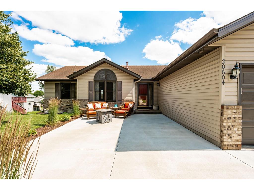 20604 Jasmine Path, Lakeville, MN, 55044 | MLS: 6740415 | Edina Realty