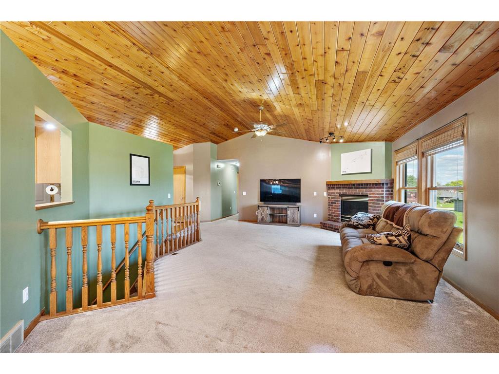 20604 Jasmine Path, Lakeville, MN, 55044 | MLS: 6740415 | Edina Realty