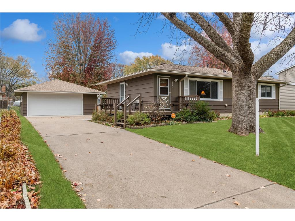 2061 Lane, Eagan, MN 55122 MLS 6453650 Edina Realty