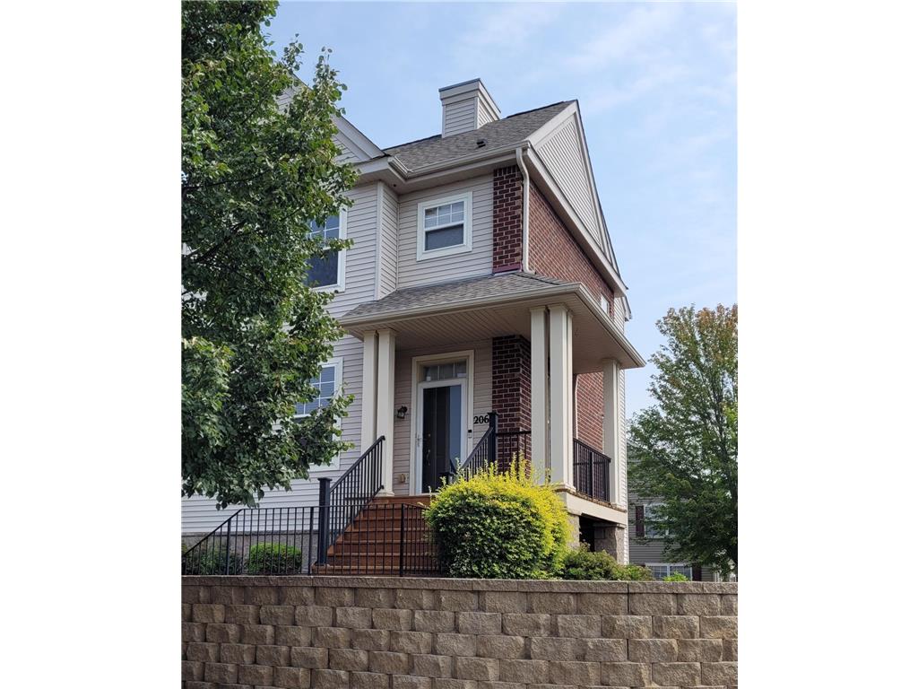 2061 Wellens Street Chaska MN 55318 6422243 image1