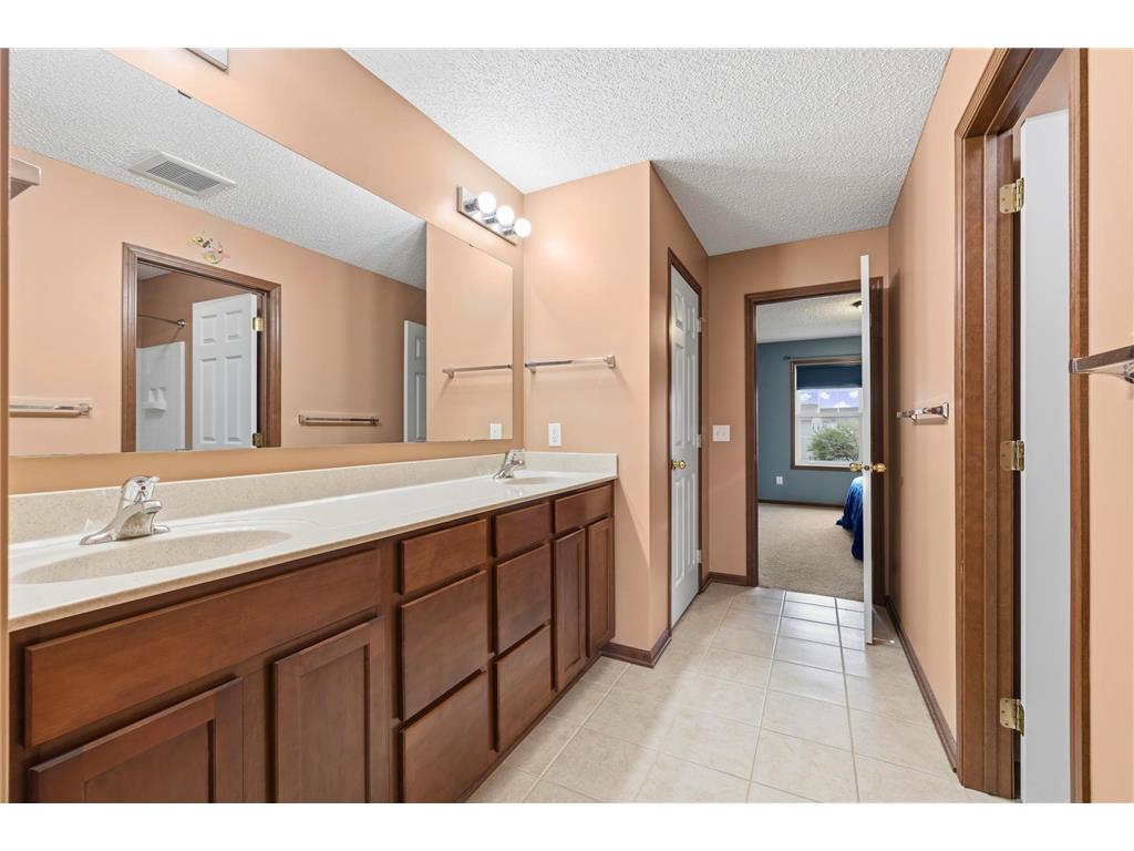 2061 Winterberry Lane Shakopee MN 55379 7030226 image35