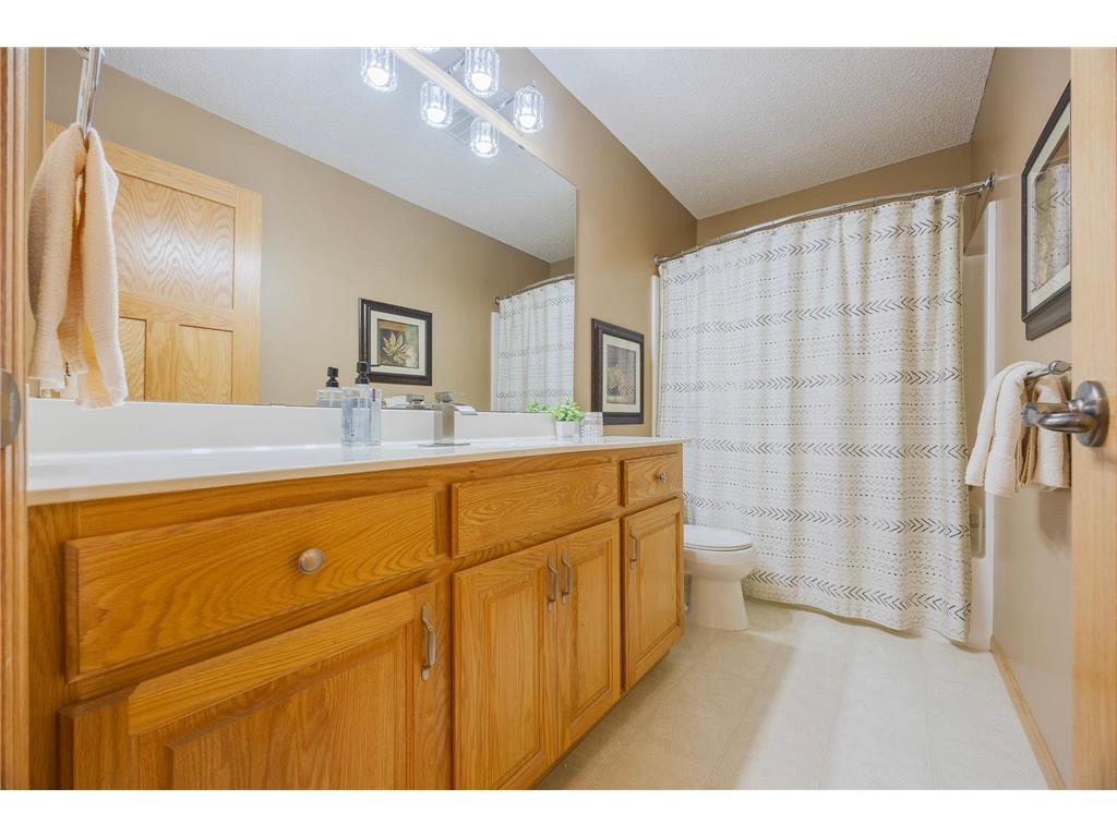 20623 Hartford Way Lakeville MN 55044 7075695 image50