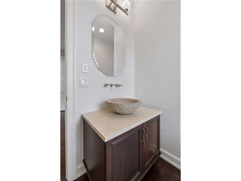 2063 Austrian Pine Lane Minnetonka MN 55305 7073504 image17