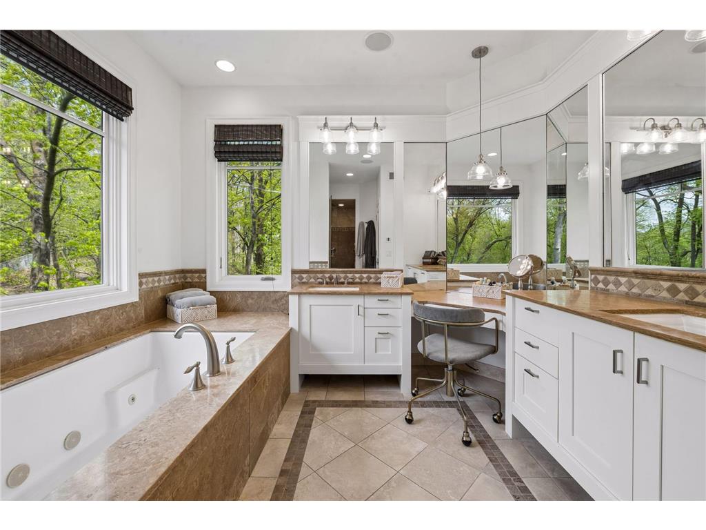 2063 Austrian Pine Lane Minnetonka MN 55305 7073504 image19