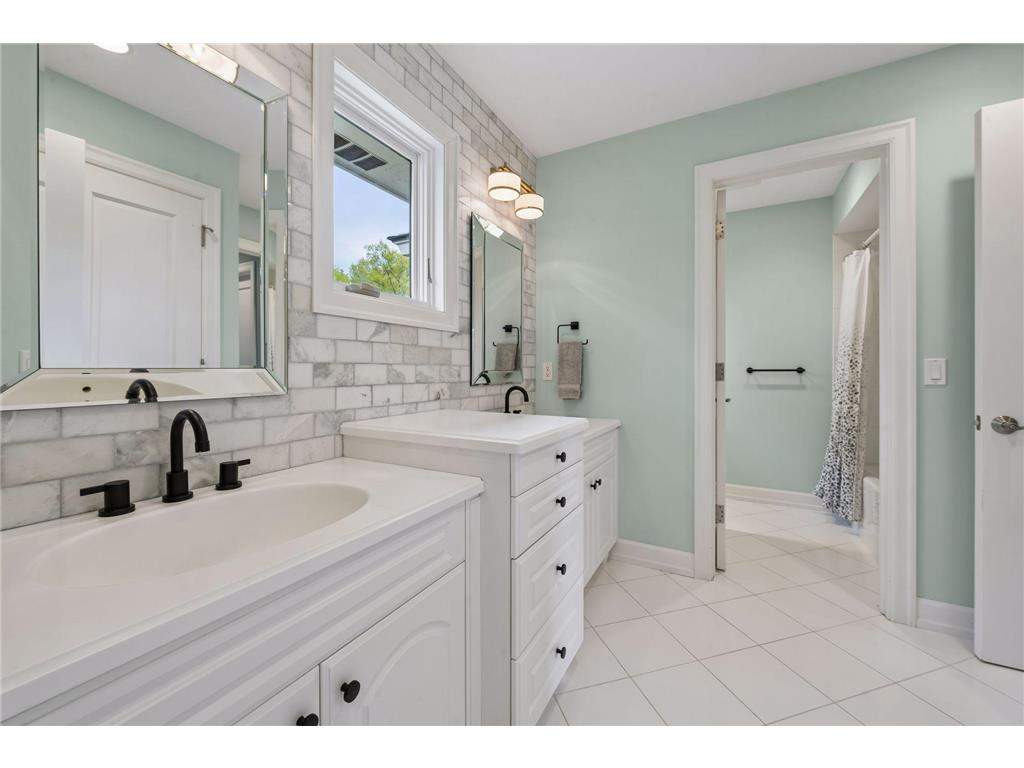 2063 Austrian Pine Lane Minnetonka MN 55305 7073504 image29