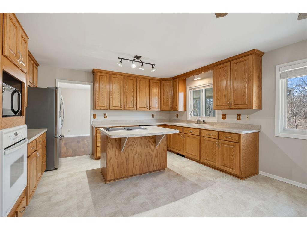 2063 Parkway Drive North Saint Paul MN 55109 7039865 image10