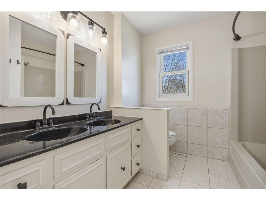 2063 Parkway Drive North Saint Paul MN 55109 7039865 image20