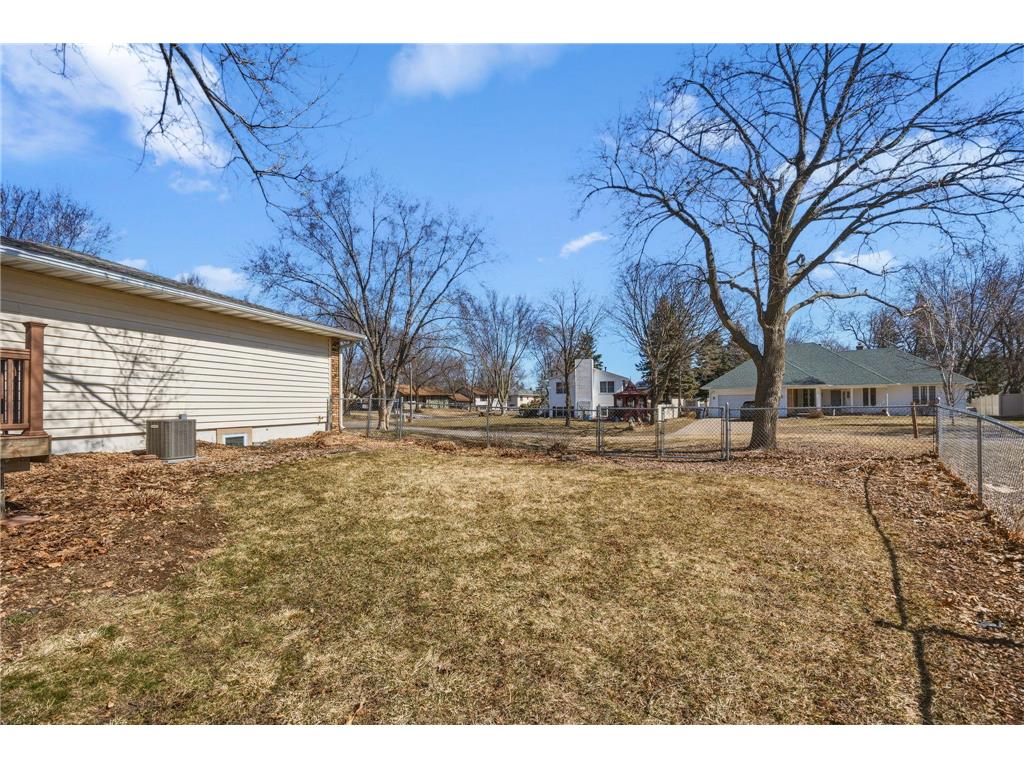 2063 Parkway Drive North Saint Paul MN 55109 7039865 image33