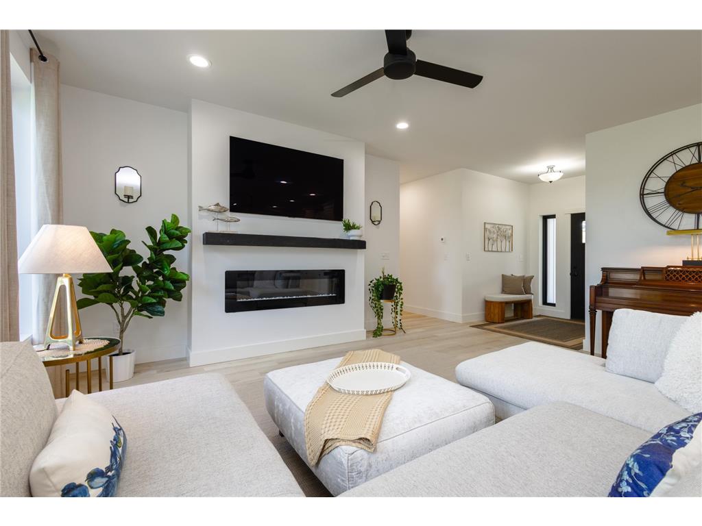 20633 County Highway 21 Detroit Lakes MN 56501 - Little Floyd 6758341 image5