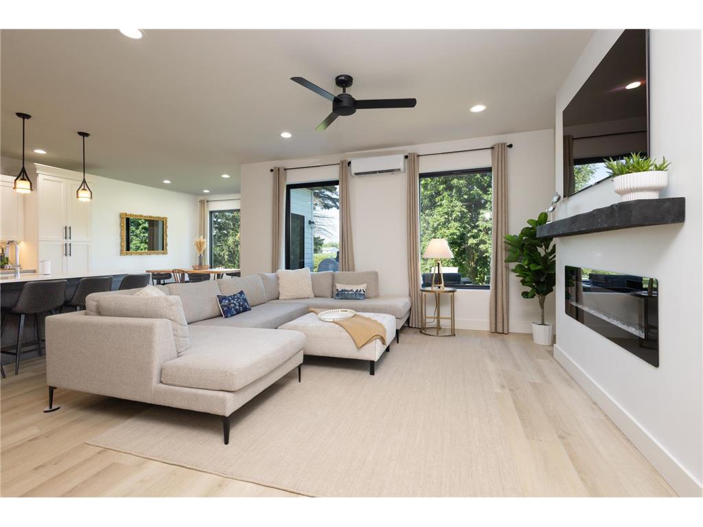 20633 County Highway 21 Detroit Lakes MN 56501 - Little Floyd 6758341 image8