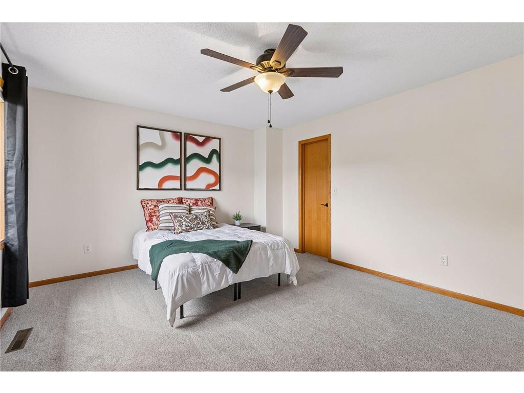 2064 Parkway Avenue Shakopee MN 55379 7080100 image18