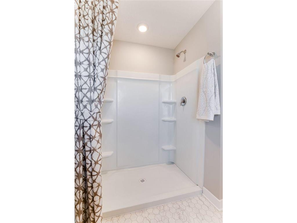 2065 Highview Terrace Shakopee MN 55379 7046013 image18