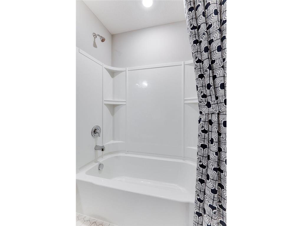 2065 Highview Terrace Shakopee MN 55379 7046013 image26