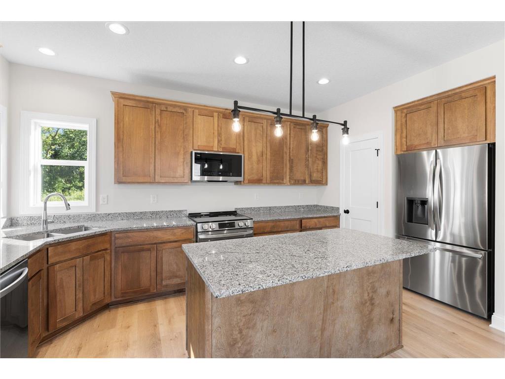 2065 Lusitano Street Shakopee MN 55379 6726763 image14