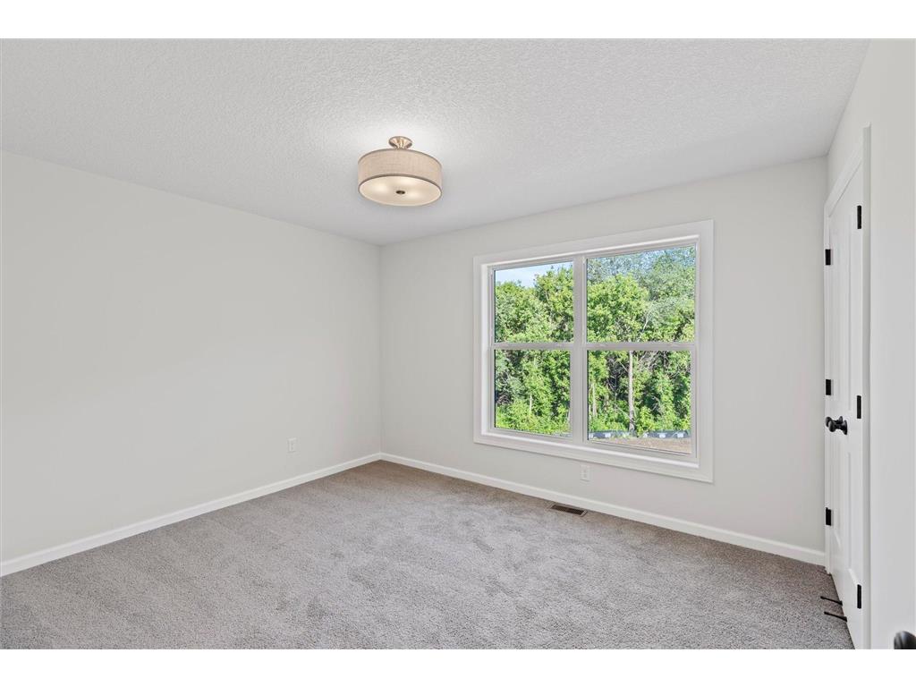 2065 Lusitano Street Shakopee MN 55379 6726763 image17