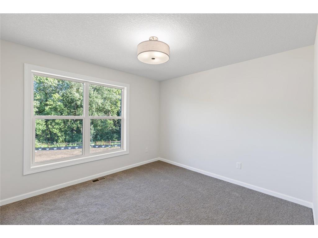 2065 Lusitano Street Shakopee MN 55379 6726763 image20