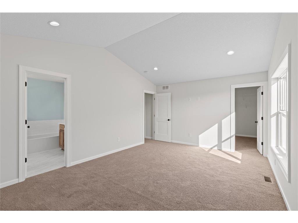 2065 Lusitano Street Shakopee MN 55379 6726763 image23