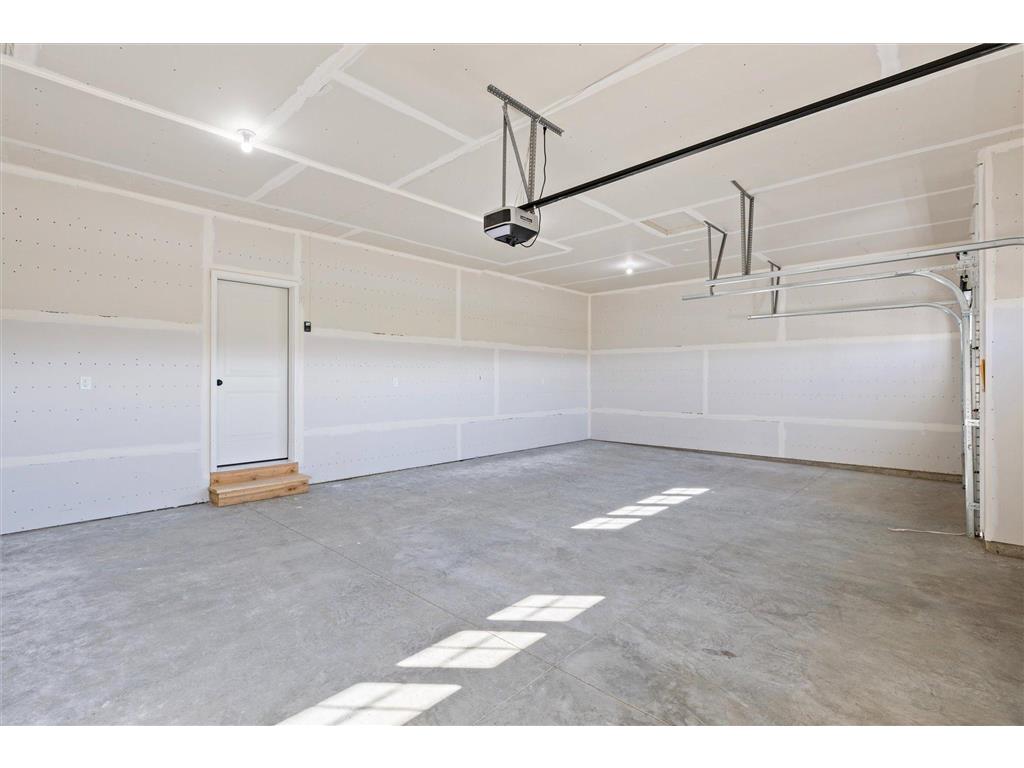 2065 Lusitano Street Shakopee MN 55379 6726763 image32