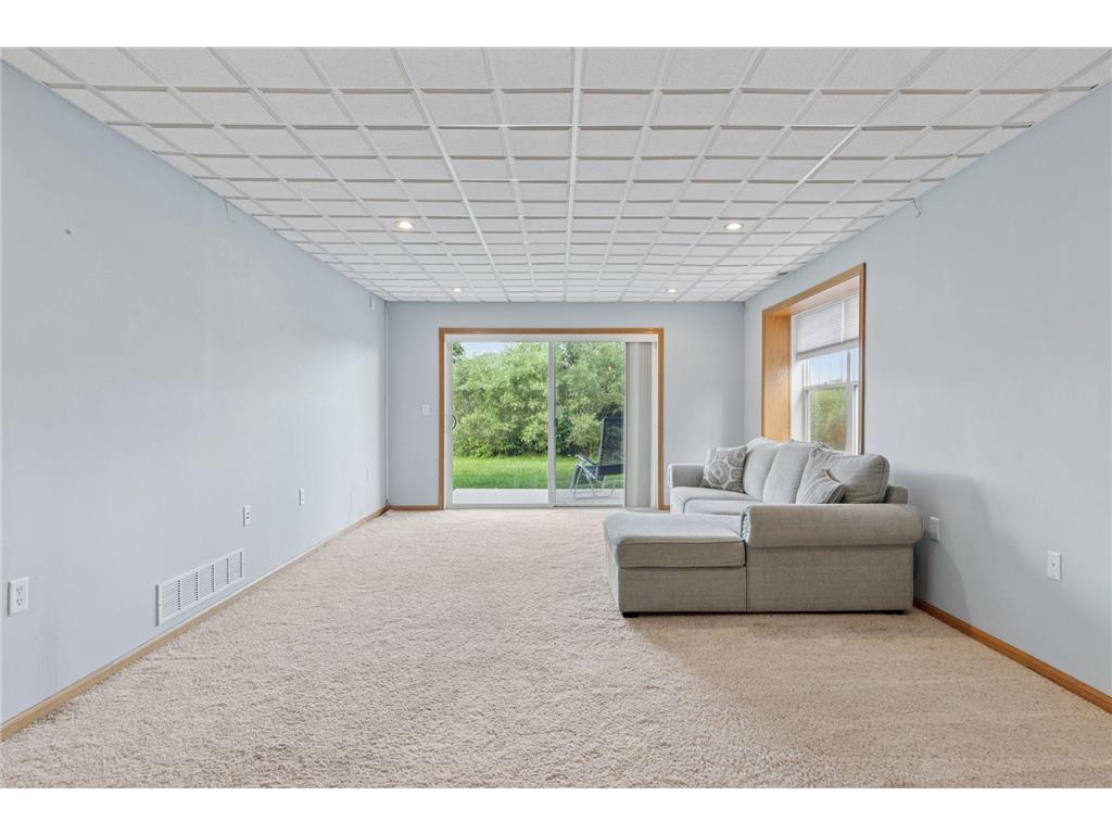 2065 Woodlynn Avenue Maplewood MN 55109 6769215 image25