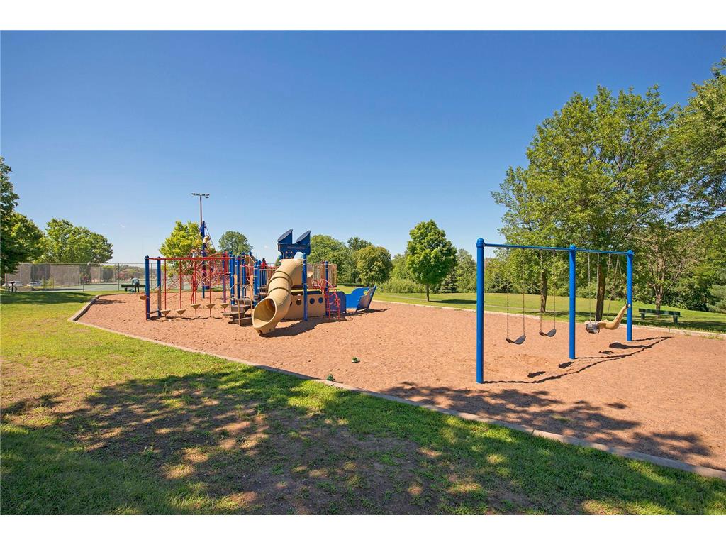 2065 Woodlynn Avenue Maplewood MN 55109 6769215 image43