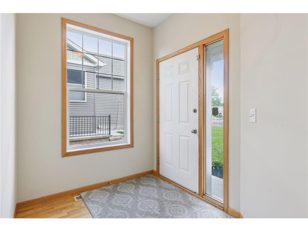 2065 Woodlynn Avenue Maplewood MN 55109 6769215 image5