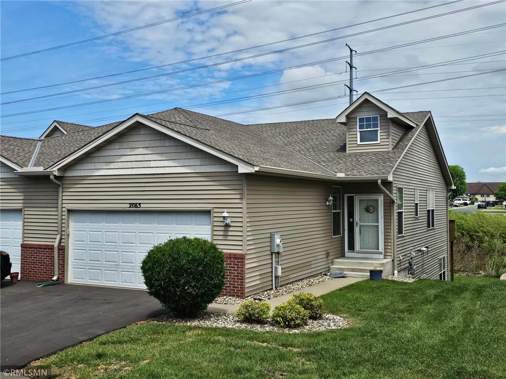 2065 Woodlynn Avenue Maplewood MN 55109 7016513 image1
