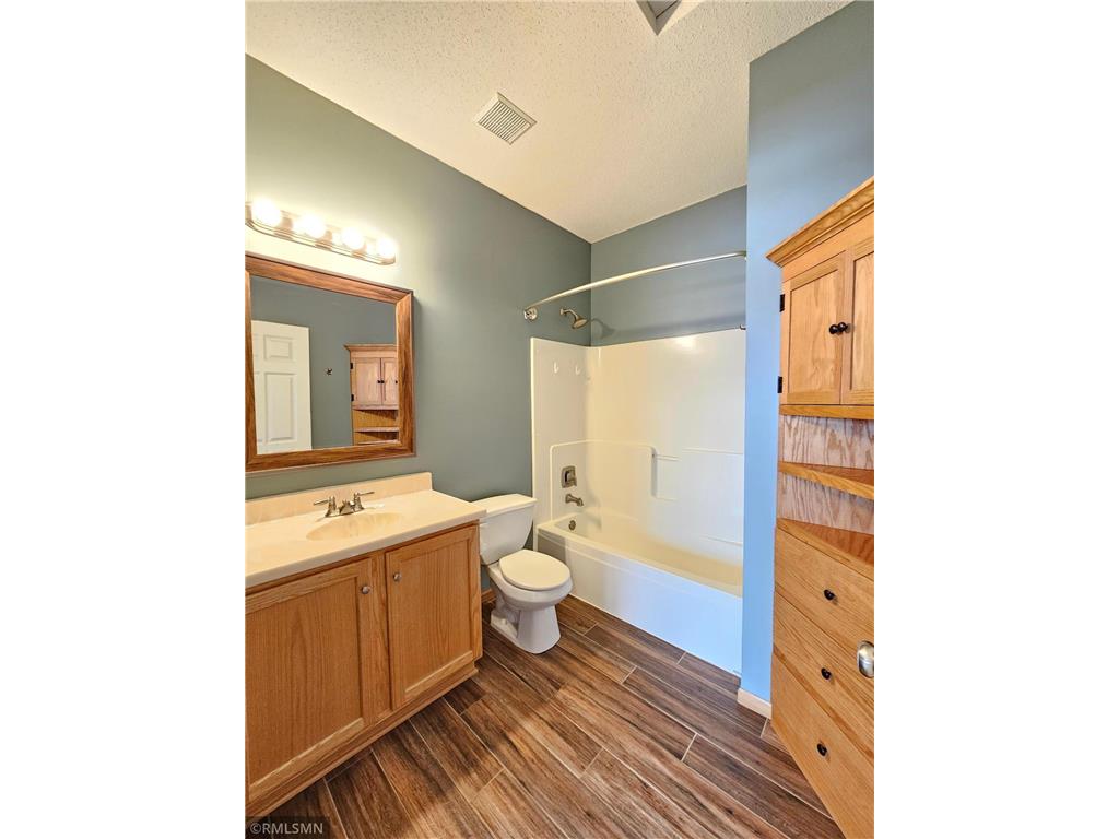 2065 Woodlynn Avenue Maplewood MN 55109 7016513 image11