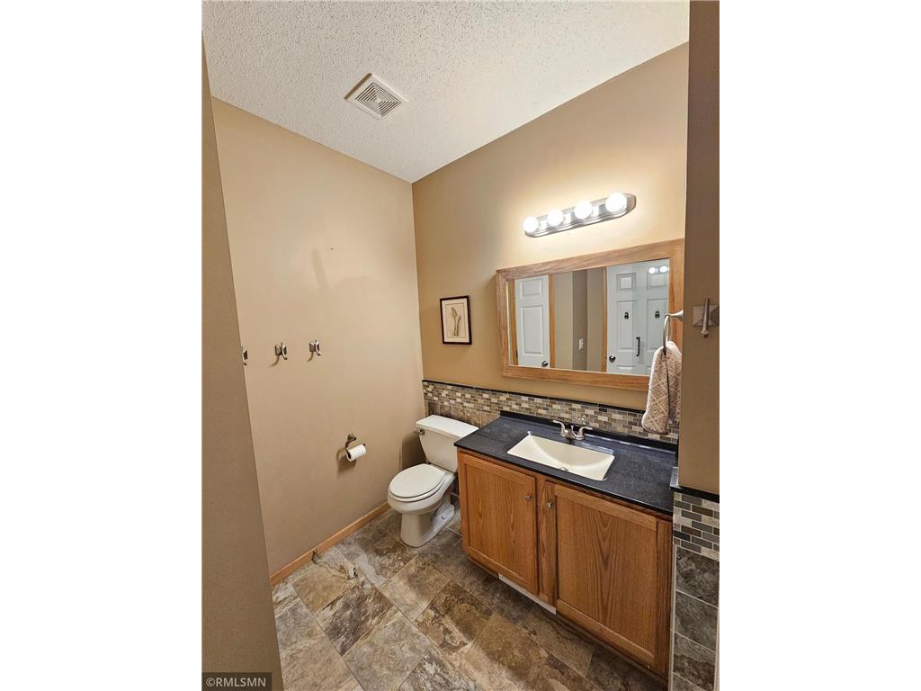 2065 Woodlynn Avenue Maplewood MN 55109 7016513 image13