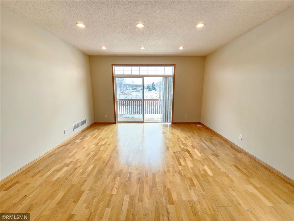 2065 Woodlynn Avenue Maplewood MN 55109 7016513 image9